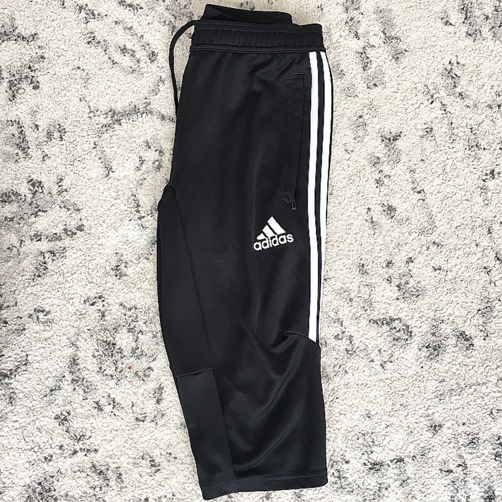 Adidas cropped jogger